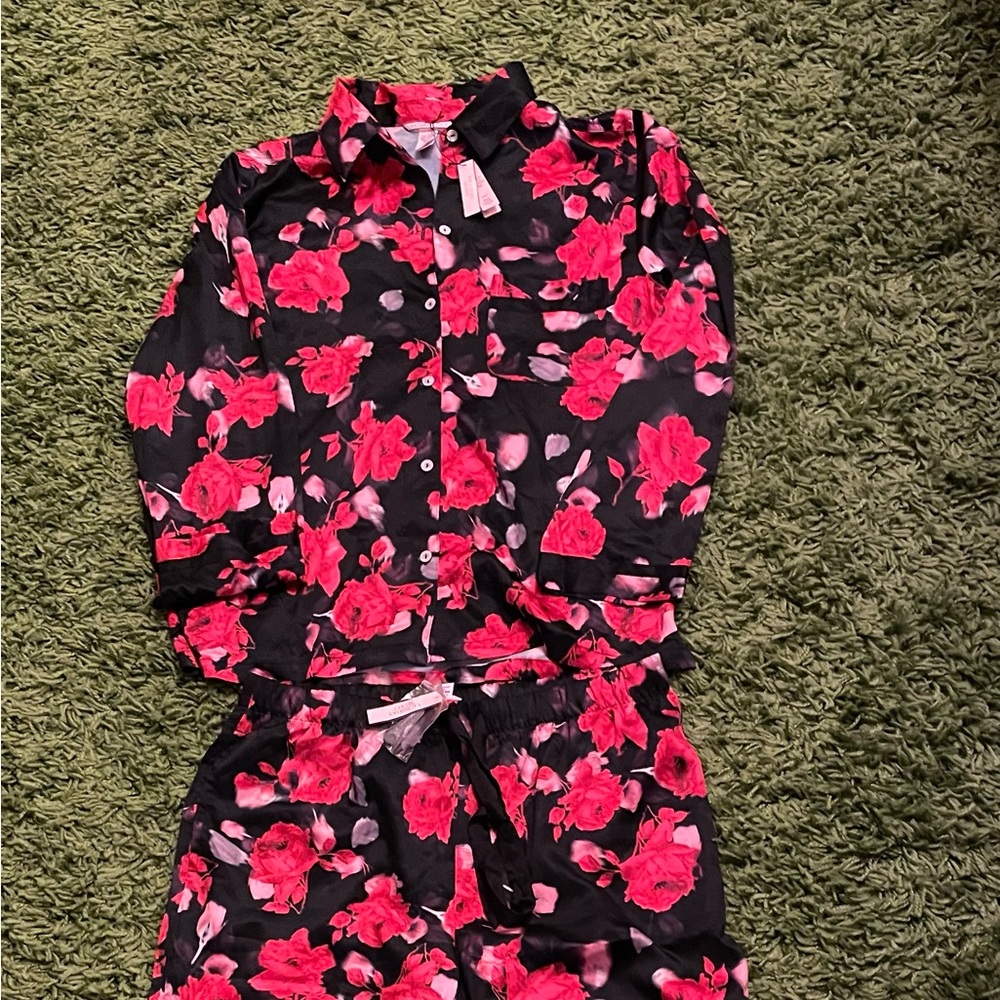 Victoria’s Secret pajama set